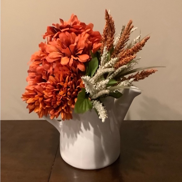 NWOT Rae Dunn CHEER in Red Letters Watering Ceramic Can - Picture 9 of 9